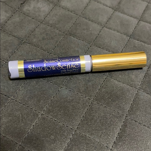 ShadowSense - Silver Violet - Picture 2 of 2